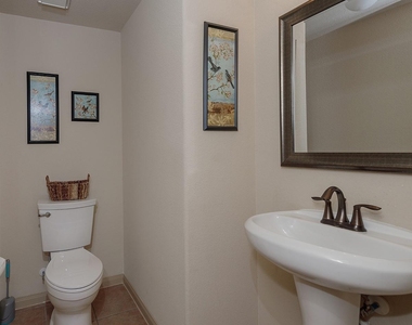 222 Hawkhurst - Photo Thumbnail 17