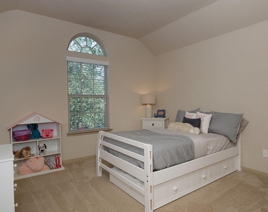 222 Hawkhurst - Photo Thumbnail 24