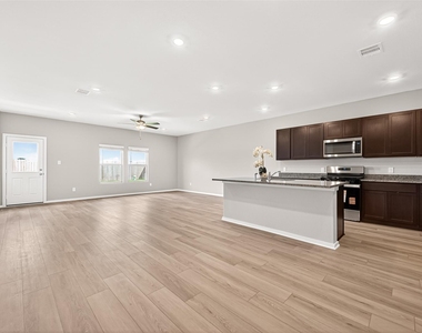 5330 Buffalo Grass Lane - Photo Thumbnail 10