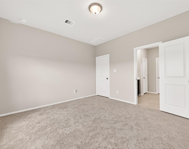 5330 Buffalo Grass Lane - Photo Thumbnail 32