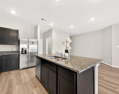 5330 Buffalo Grass Lane - Photo Thumbnail 18