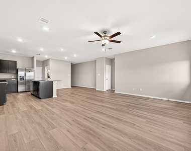 5330 Buffalo Grass Lane - Photo Thumbnail 6