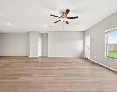 5330 Buffalo Grass Lane - Photo Thumbnail 9