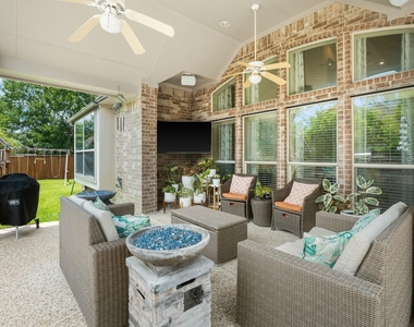 11 Pintuck Place - Photo Thumbnail 36