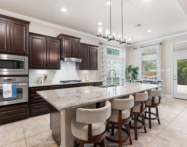 11 Pintuck Place - Photo Thumbnail 13