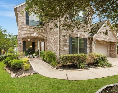 11 Pintuck Place - Photo Thumbnail 1