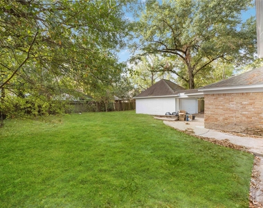 3823 Fernglade Dr - Photo Thumbnail 26