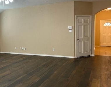 3618 Primrose Trace Lane - Photo Thumbnail 8