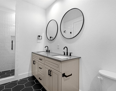 7905 Cora Street - Photo Thumbnail 15