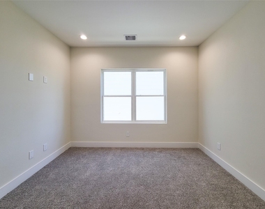 5931 Beall Street - Photo Thumbnail 30
