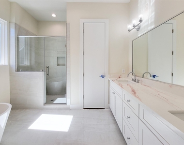 5931 Beall Street - Photo Thumbnail 18