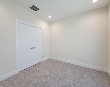 5931 Beall Street - Photo Thumbnail 28