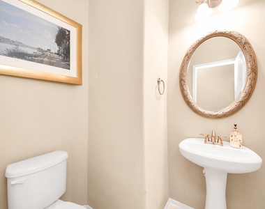 3422 Stone Springs Drive - Photo Thumbnail 5