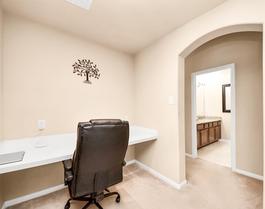 3422 Stone Springs Drive - Photo Thumbnail 23