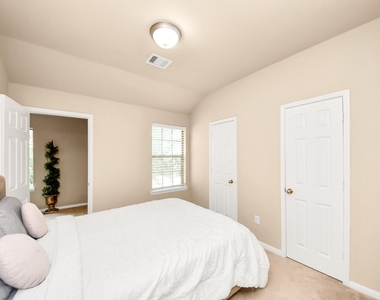 3422 Stone Springs Drive - Photo Thumbnail 21