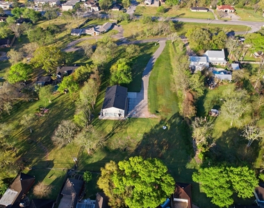 1905 Dowling Drive - Photo Thumbnail 42