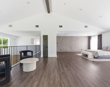 1905 Dowling Drive - Photo Thumbnail 36