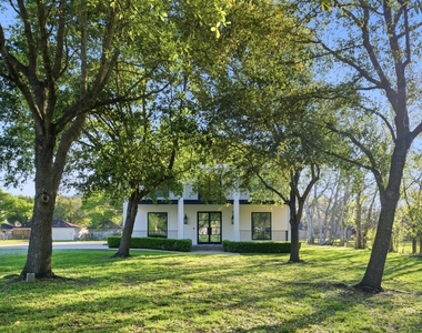 1905 Dowling Drive - Photo Thumbnail 3