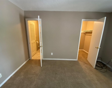 1519 S 8th Street - Photo Thumbnail 16