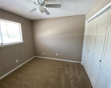 1519 S 8th Street - Photo Thumbnail 11