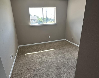 1519 S 8th Street - Photo Thumbnail 21