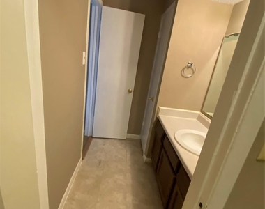 1519 S 8th Street - Photo Thumbnail 14