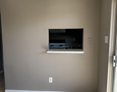 1519 S 8th Street - Photo Thumbnail 13