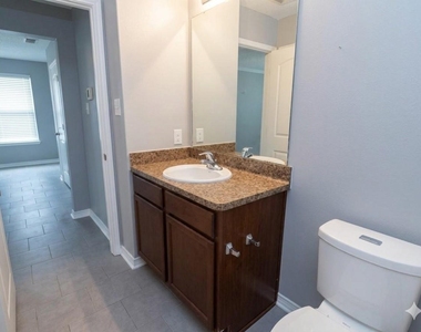 5927 Golden Cove Road - Photo Thumbnail 9
