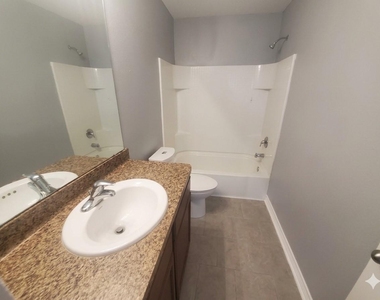 5927 Golden Cove Road - Photo Thumbnail 10