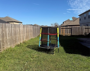 1330 Reedpoint Drive - Photo Thumbnail 25