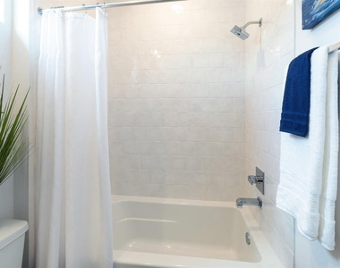 310 Jensen Drive - Photo Thumbnail 17