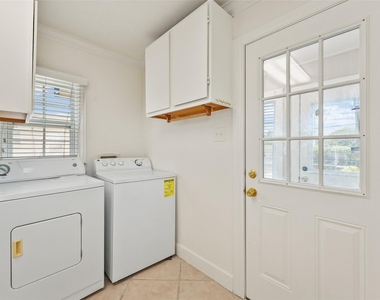 1637 Castle Court - Photo Thumbnail 10