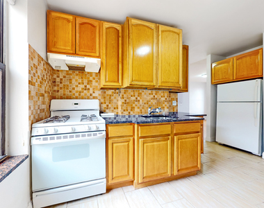 31-15 32nd Street - Photo Thumbnail 2