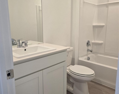 25446 Carnation Court - Photo Thumbnail 20
