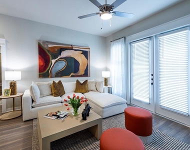 125 Prairie Parkway - Photo Thumbnail 13