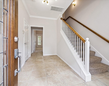 1800 W Webster Street - Photo Thumbnail 1