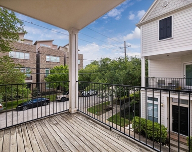 1800 W Webster Street - Photo Thumbnail 11