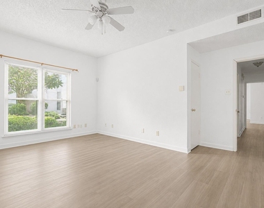 10047 Westpark Drive - Photo Thumbnail 20