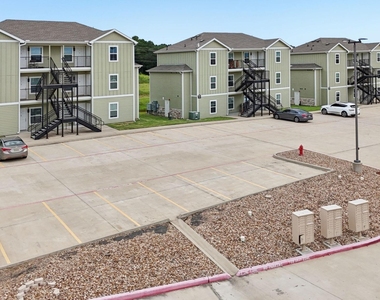270 Plez Morgan Drive - Photo Thumbnail 26