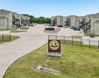 270 Plez Morgan Drive - Photo Thumbnail 23