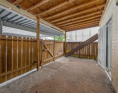 6201 Ranchester Drive - Photo Thumbnail 27