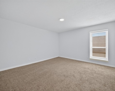 6201 Ranchester Drive - Photo Thumbnail 13