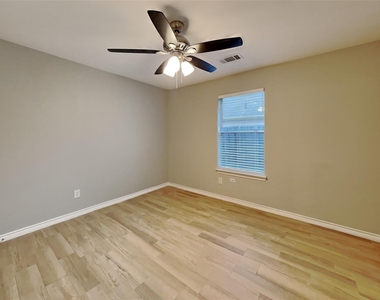 3344 Zubin Lane - Photo Thumbnail 8