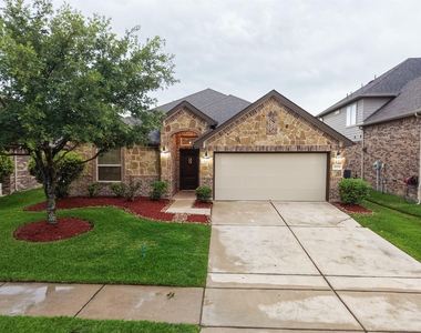20731 Calloway Crest Court - Photo Thumbnail 4