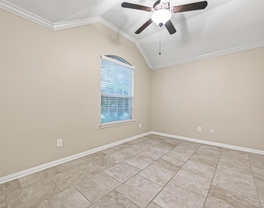 20731 Calloway Crest Court - Photo Thumbnail 6