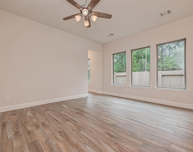 308 Mullins Court - Photo Thumbnail 10
