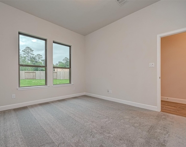 308 Mullins Court - Photo Thumbnail 26