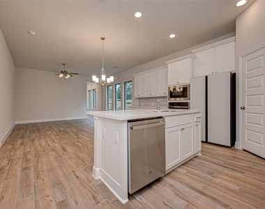 308 Mullins Court - Photo Thumbnail 16