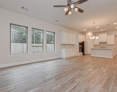 308 Mullins Court - Photo Thumbnail 9