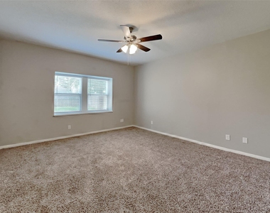 12127 Rocky Lake Drive - Photo Thumbnail 7